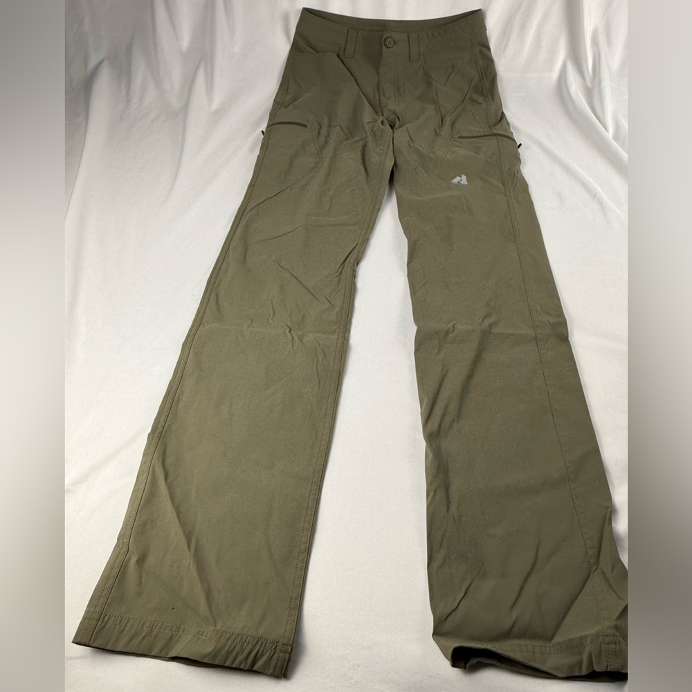 Eddie Bauer Women’s Khaki Cargo Pants size T6